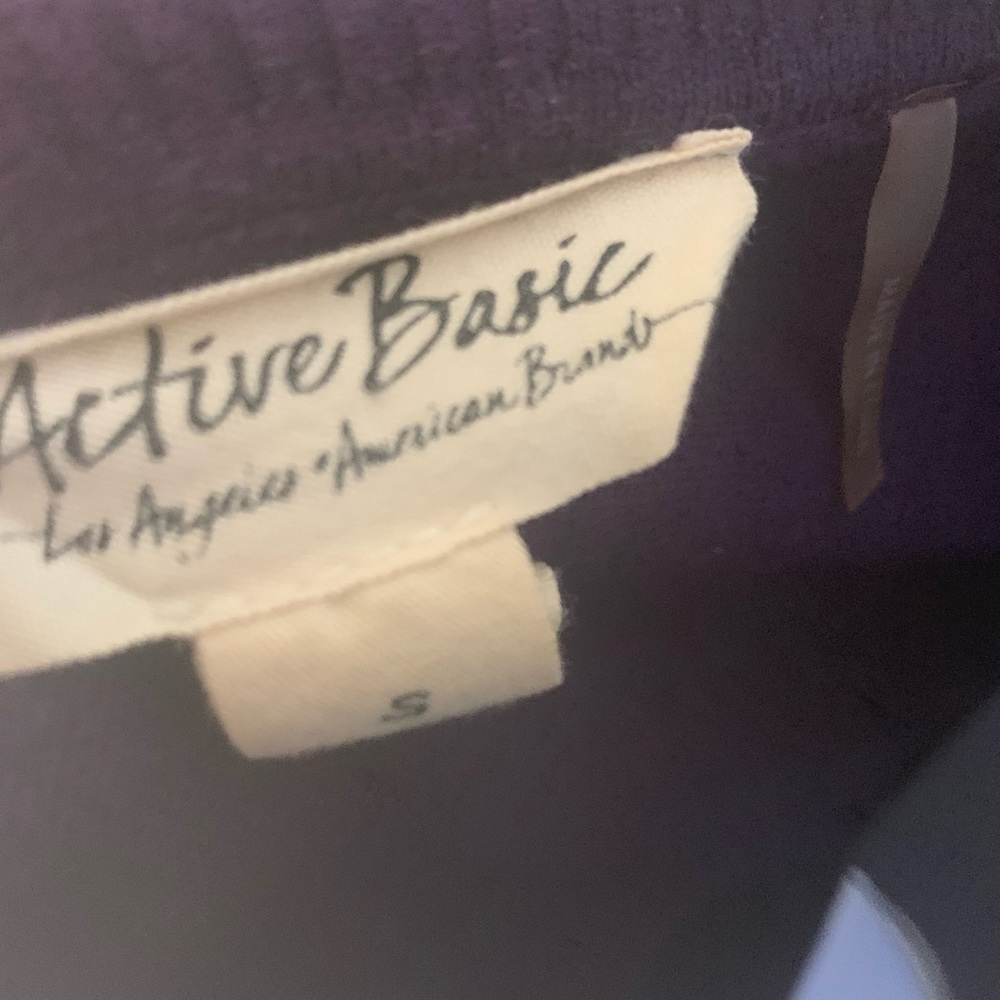 Sweaters. - Picture 14 of 16